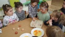 "Ile wytrzyma skorupka jaja?", Wiesława Twardowska