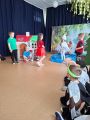 "Brzydkie Kaczątko" - występ dzieci z grupy III, 
