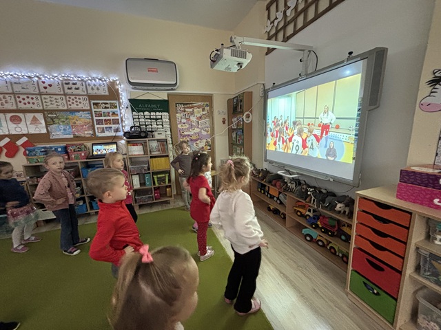 Więcej o: "Tajemnica Świątecznej Fabryki"